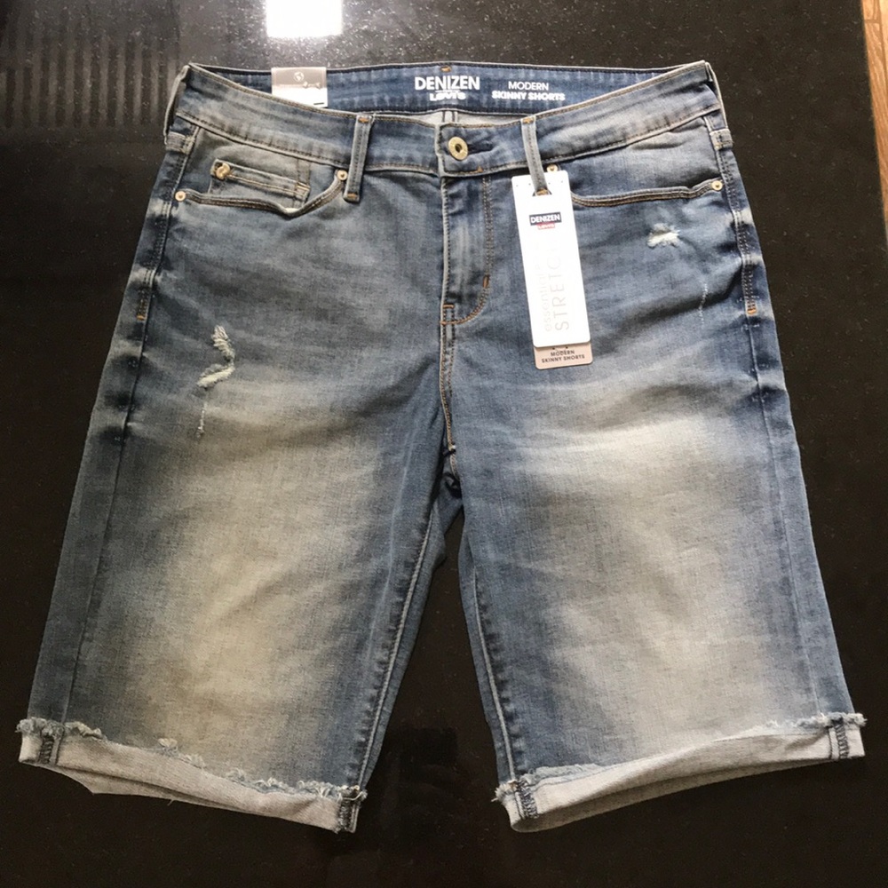 Levi’s Denizen shorts Size 8 NWT
